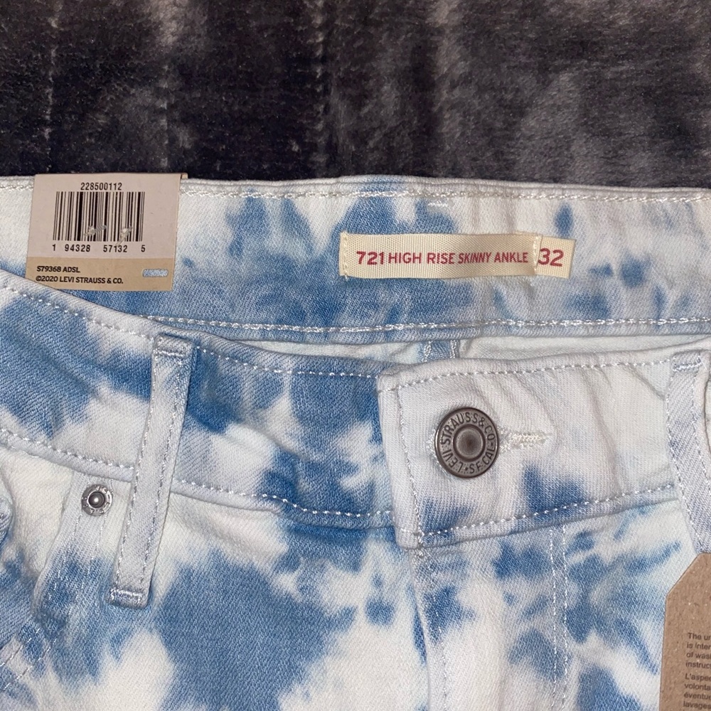 🔥HOST PICK🔥Levi’s Jeans -Brand New With Tags - Picture 8 of 12
